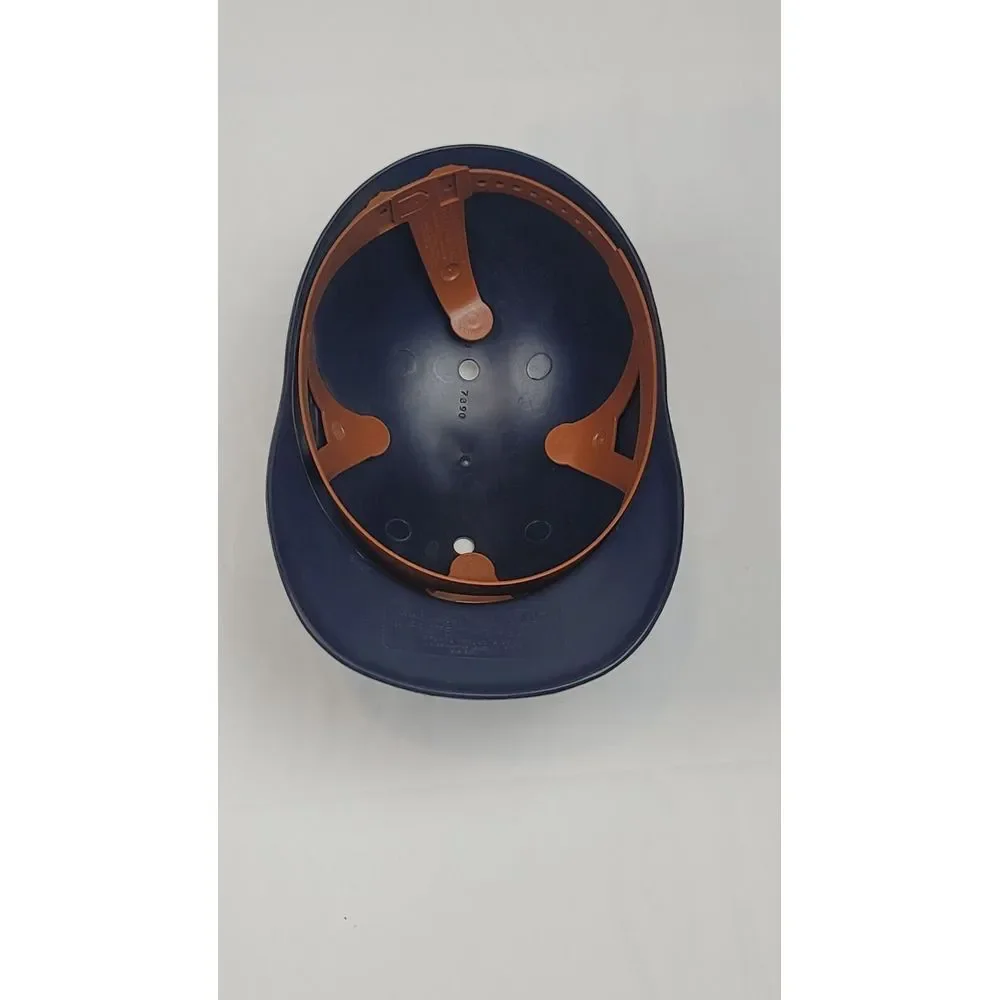 New York Yankees Batting Helemet. Vintage 1969 Made‎ In USA Batting Practice.